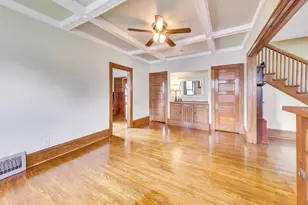 808 N Spring St, Elgin, IL 60120 - Photo 11