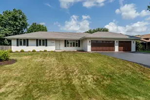 7242 Moss Canyon Rd, Cherry Valley, IL 61016 - Photo 9
