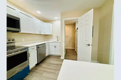 100 W Superior Street #2, Ottawa, IL 61350 - Photo 5