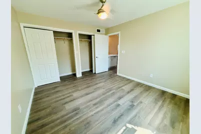 100 W Superior Street #2, Ottawa, IL 61350 - Photo 9
