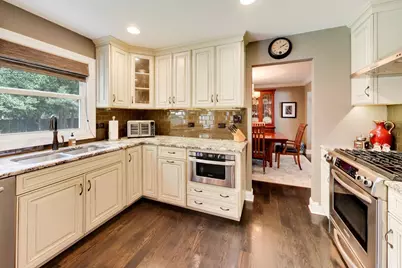 808 Dawes Street, Libertyville, IL 60048 - Photo 11