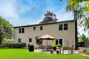 808 Dawes St, Libertyville, IL 60048 - Photo 37