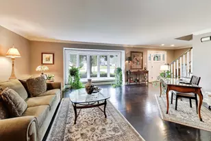 808 Dawes St, Libertyville, IL 60048 - Photo 7