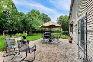 808 Dawes St, Libertyville, IL 60048 - Photo 39