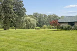 1122 Timber Trails Rd, Downers Grove, IL 60516 - Photo 21