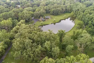 1122 Timber Trails Rd, Downers Grove, IL 60516 - Photo 1