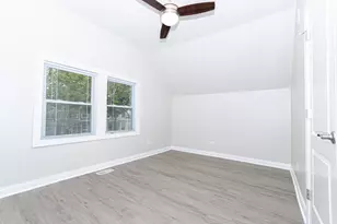 2824 N Springfield Ave, Chicago, IL 60618 - Photo 35
