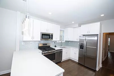 2824 N Springfield Avenue, Chicago, IL 60618 - Photo 13