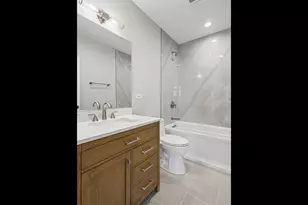1036 Lake St, Oak Park, IL 60301 - Photo 13