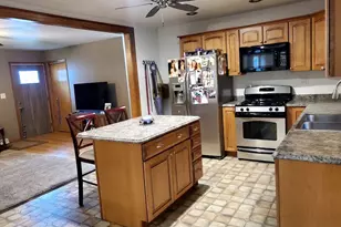 432 N Kenosha Ave, Oglesby, IL 61348 - Photo 5