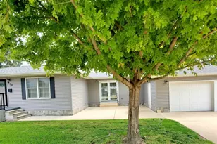 432 N Kenosha Ave, Oglesby, IL 61348 - Photo 1