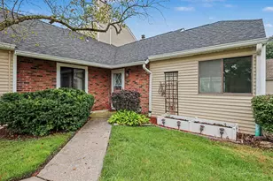1100 Saratoga Ln, Chesterton, IN 46304 - Photo 1