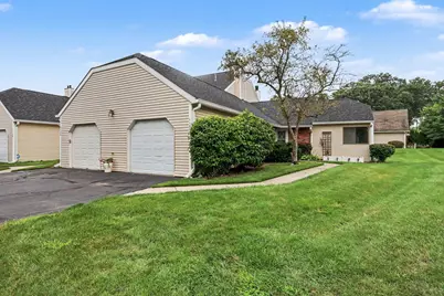 1100 Saratoga Lane #1100, Chesterton, IN 46304 - Photo 3