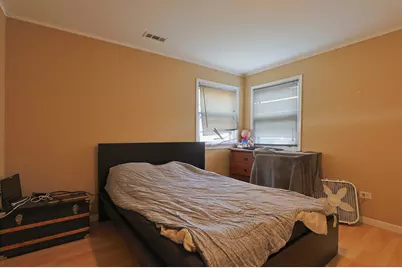 [Address not provided], Elmwood Park, IL 60707 - Photo 27