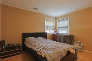 [Address not provided], Elmwood Park, IL 60707 - Photo 27