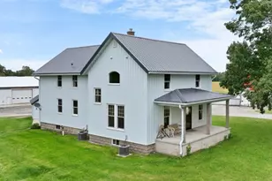 4266 E 1553rd Rd, Earlville, IL 60518 - Photo 9