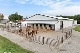4266 E 1553rd Rd, Earlville, IL 60518 - Photo 31