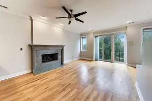 2418 W Cortez St, Chicago, IL 60622 - Photo 3