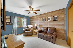 9224 Greenwood Dr, Tinley Park, IL 60487 - Photo 11