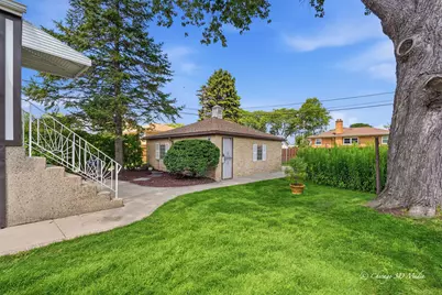 3944 W Greenleaf Avenue, Lincolnwood, IL 60712 - Photo 25
