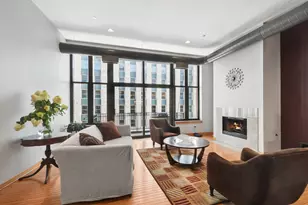 333 W Hubbard St, Chicago, IL 60654 - Photo 3