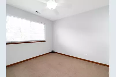 325 N Patriot Drive, Hainesville, IL 60030 - Photo 11