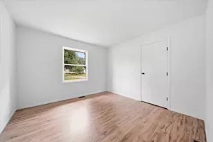 9309 Baldwin Dr, Machesney Park, IL 61115 - Photo 9