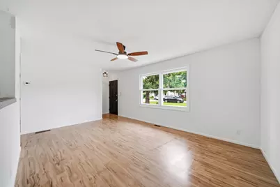 9309 Baldwin Drive, Machesney Park, IL 61115 - Photo 7