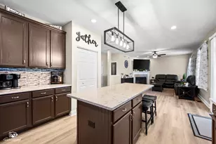 3105 Twin Falls Dr, Plainfield, IL 60586 - Photo 5