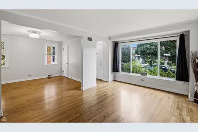 1718 N Oak Park Avenue, Chicago, IL 60707 - Photo 5