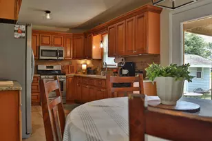 1214 Easy St, Palmyra, MO 63461 - Photo 9