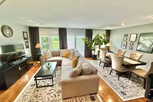259 Doral Ct, Elk Grove Village, IL 60007 - Photo 5