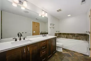 3946 N Ravenswood Ave, Chicago, IL 60613 - Photo 13