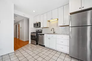 1948 W Byron St, Chicago, IL 60613 - Photo 5