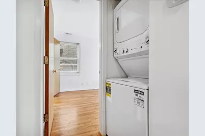 1948 W Byron Street #2B, Chicago, IL 60613 - Photo 9