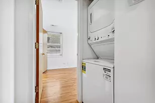 1948 W Byron St, Chicago, IL 60613 - Photo 9