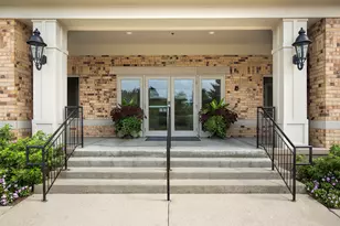 2269 Royal Ridge Dr, Northbrook, IL 60062 - Photo 9