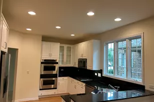2269 Royal Ridge Dr, Northbrook, IL 60062 - Photo 5
