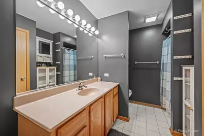 5613 W Von Avenue #C, Monee, IL 60449 - Photo 13