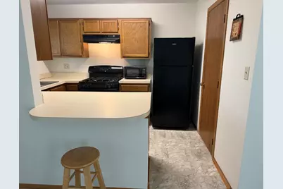 699 Canterbury Drive, Hanover Park, IL 60133 - Photo 5