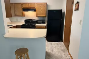699 Canterbury Dr, Hanover Park, IL 60133 - Photo 5