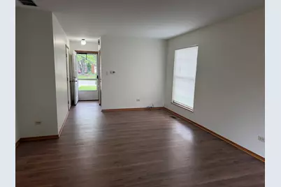 699 Canterbury Drive, Hanover Park, IL 60133 - Photo 3