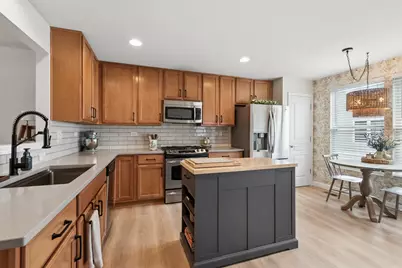 1021 Crane Point, Elgin, IL 60124 - Photo 3