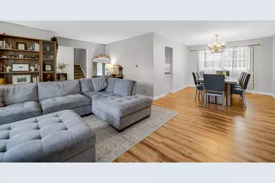 3010 N Kennicott Avenue, Arlington Heights, IL 60004 - Photo 5