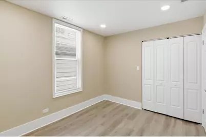 2939 N Hamlin Avenue, Chicago, IL 60618 - Photo 33