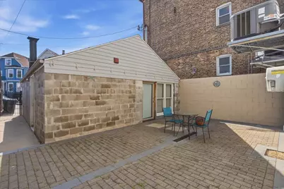 2939 N Hamlin Avenue, Chicago, IL 60618 - Photo 35