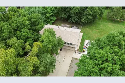 18864 Pioneer Street, Bloomington, IL 61705 - Photo 31