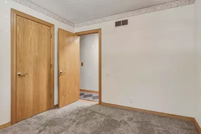 18864 Pioneer Street, Bloomington, IL 61705 - Photo 11