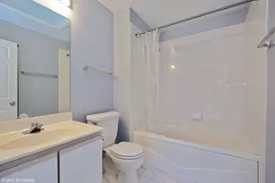 1560 N St Marks Pl, Palatine, IL 60067 - Photo 7