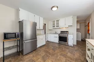 345 Hale Ave, Romeoville, IL 60446 - Photo 7